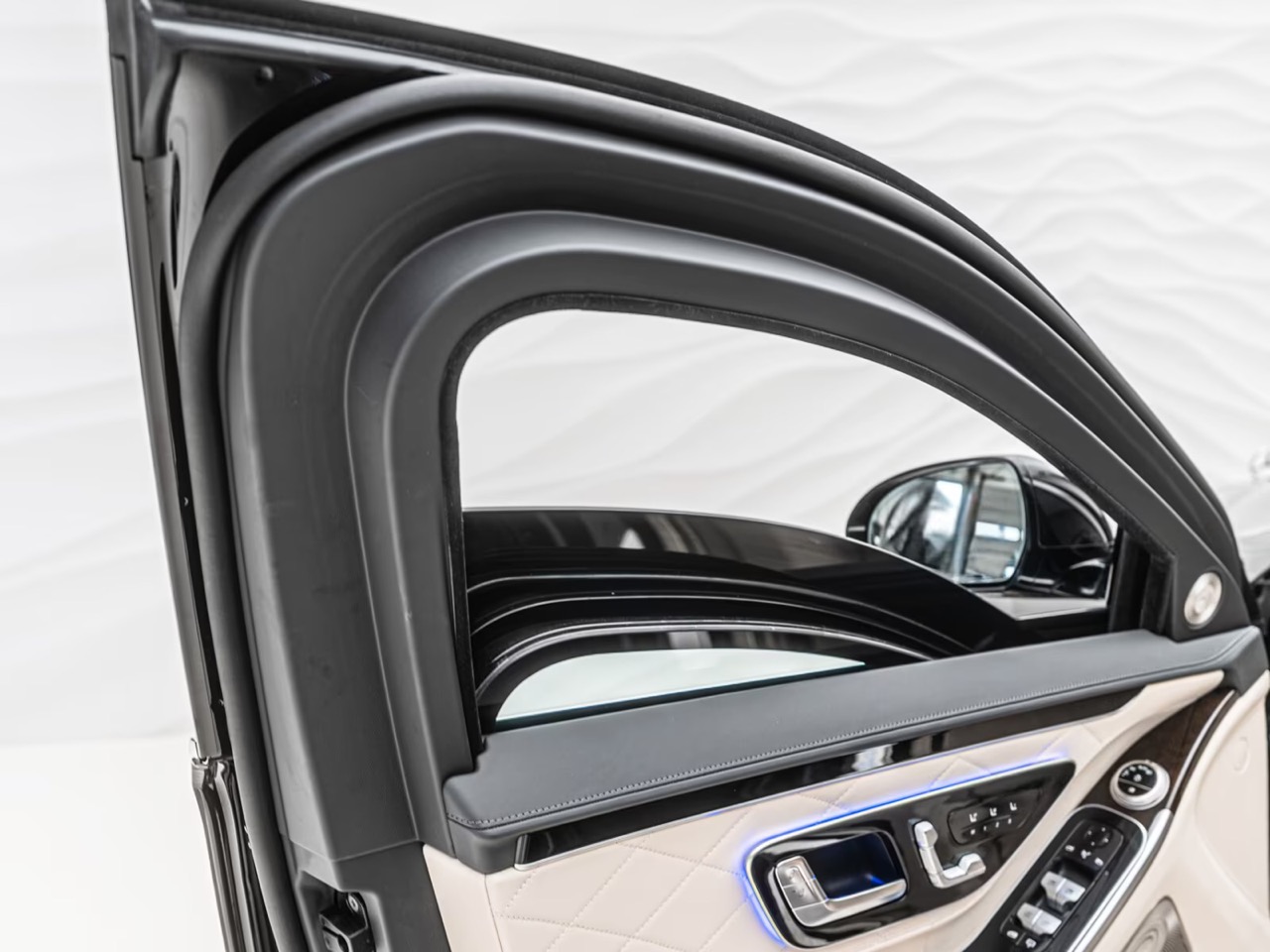 Armored Mercedes-Benz S 680 VR10 For Sale