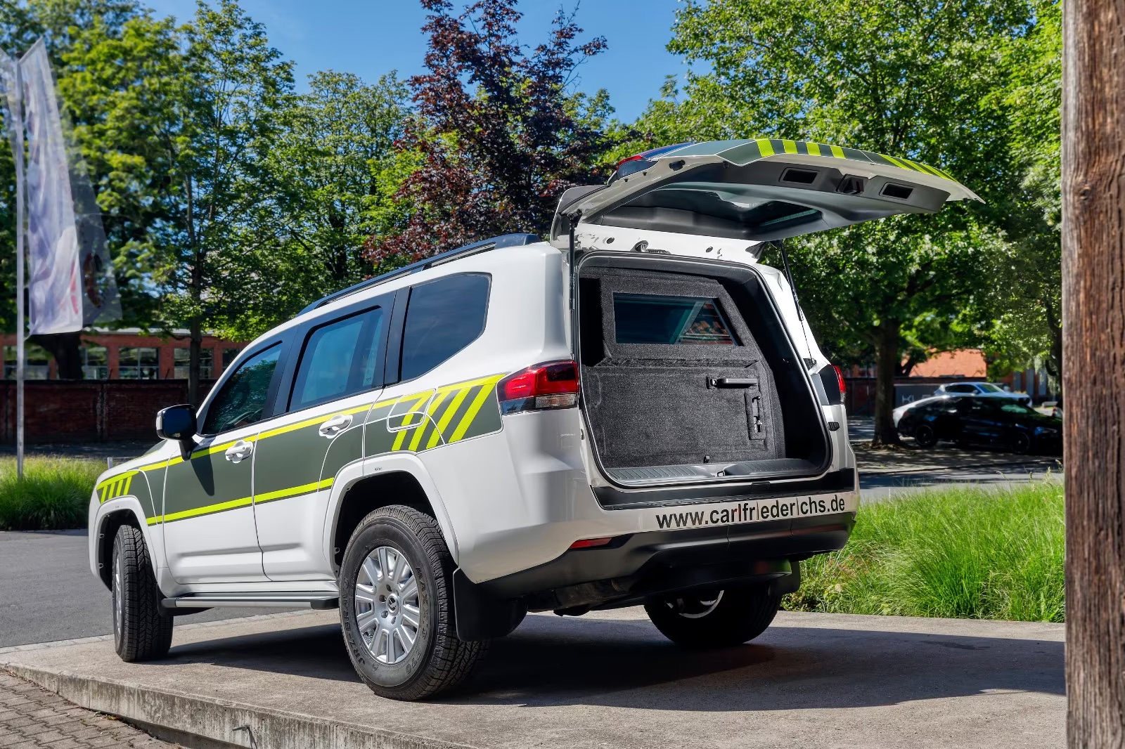 Armored Toyota Land Cruiser 300 GXR VR9 For Sale