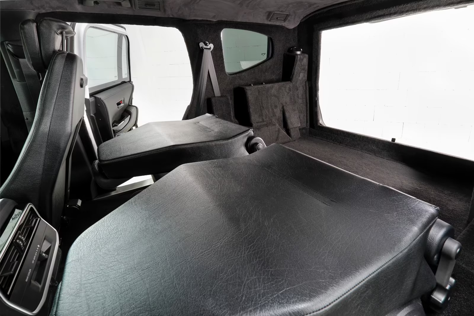 Armored Toyota Land Cruiser 300 GXR VR9 For Sale