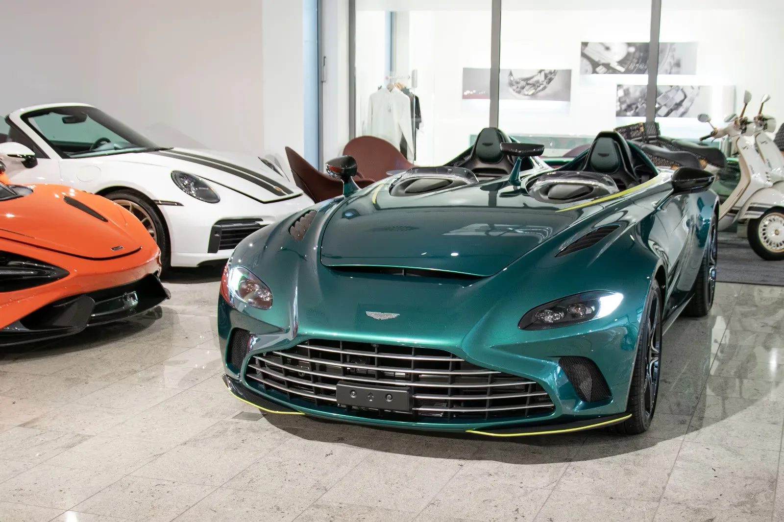 Aston Martin V12 Vantage Speedster for sale