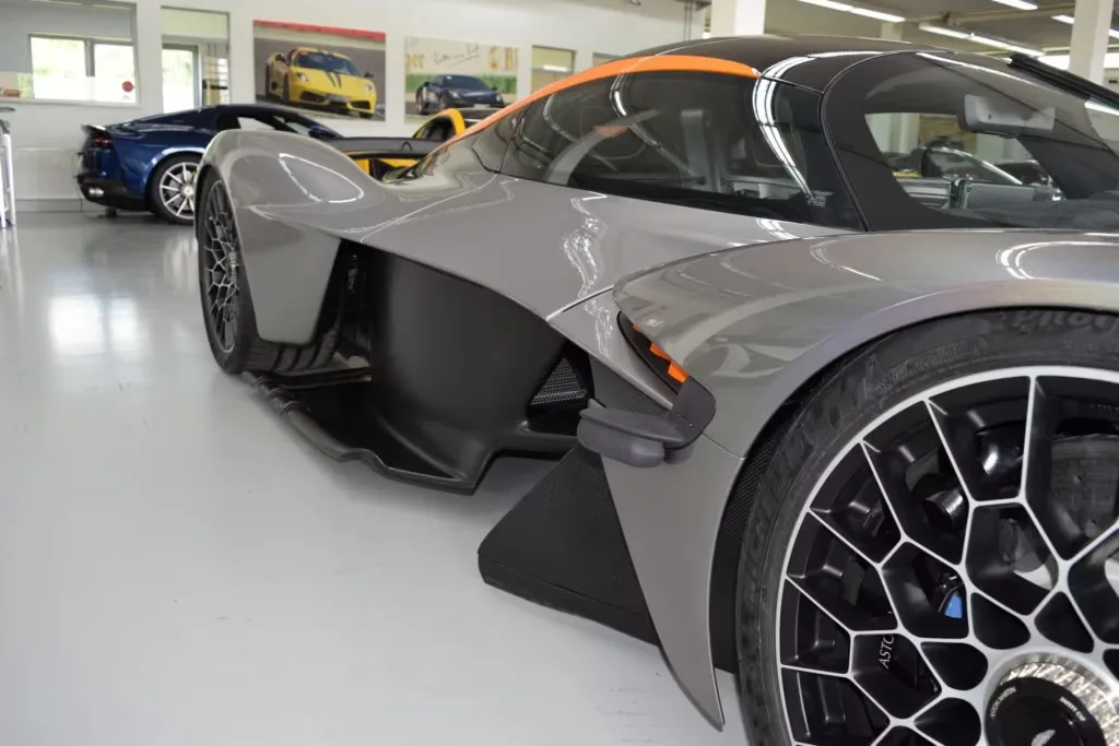 Aston Martin Valkyrie 1of150