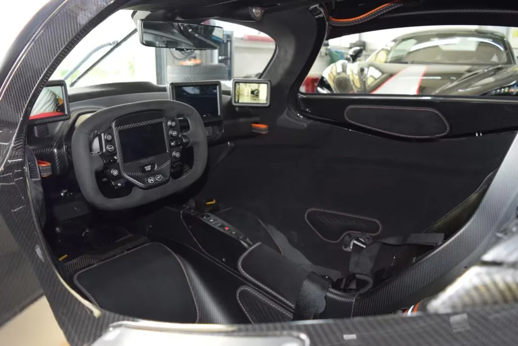 Aston Martin Valkyrie 1of150