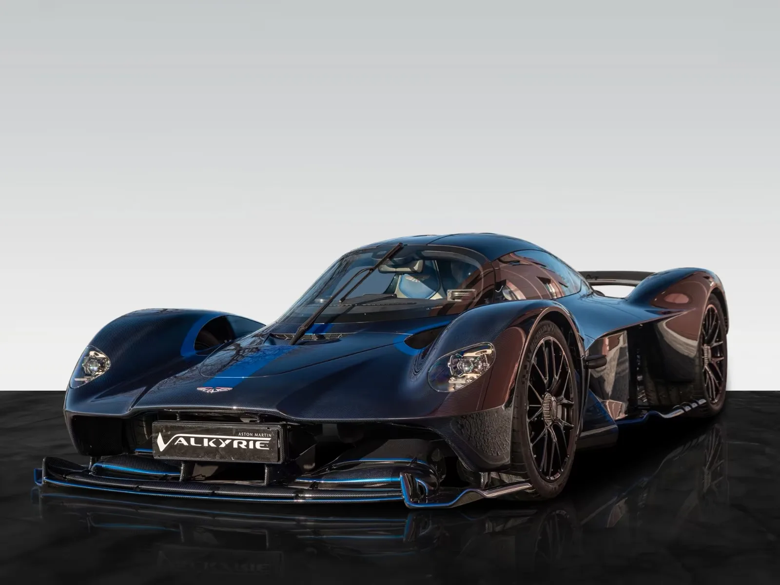 Aston Martin Valkyrie Spider Q Blue Carbon