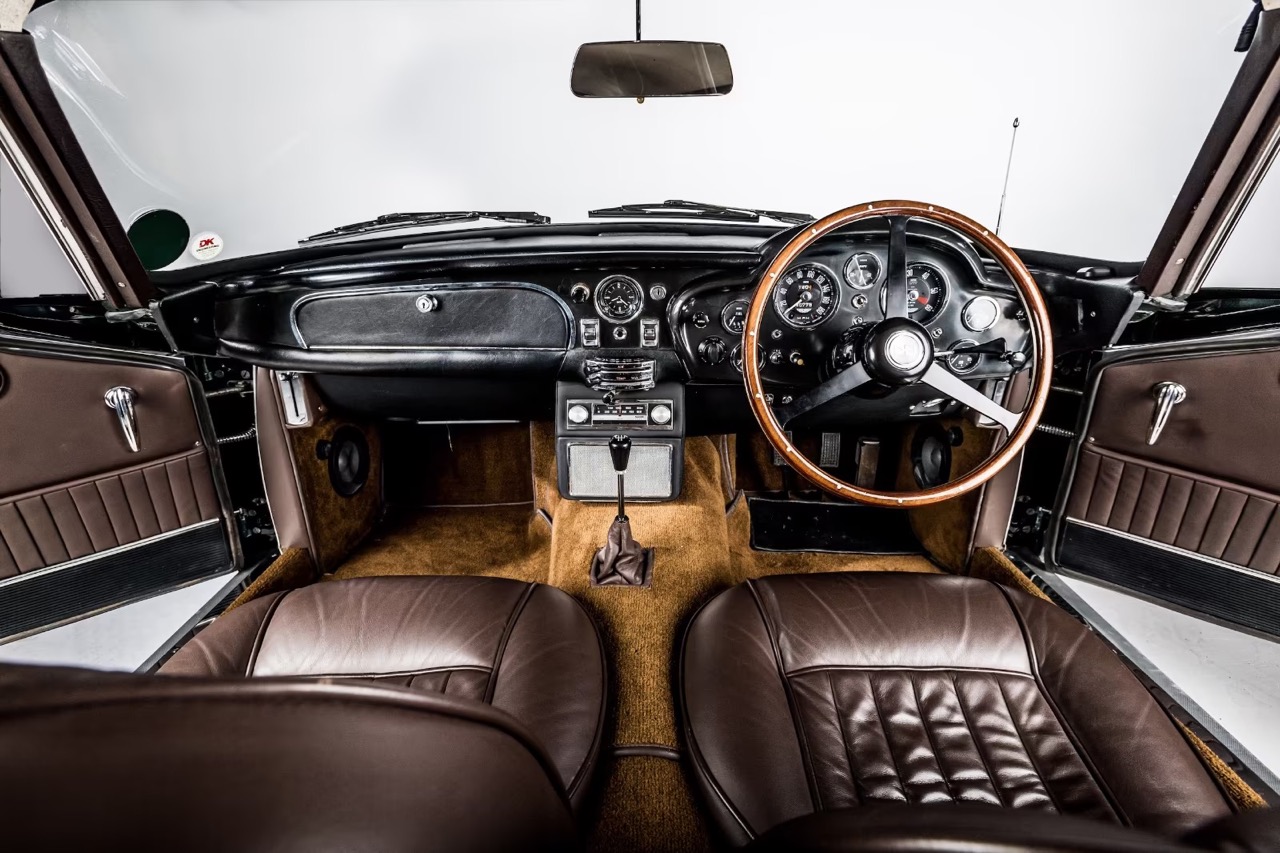 Aston Martin DB5 Shooting Brake