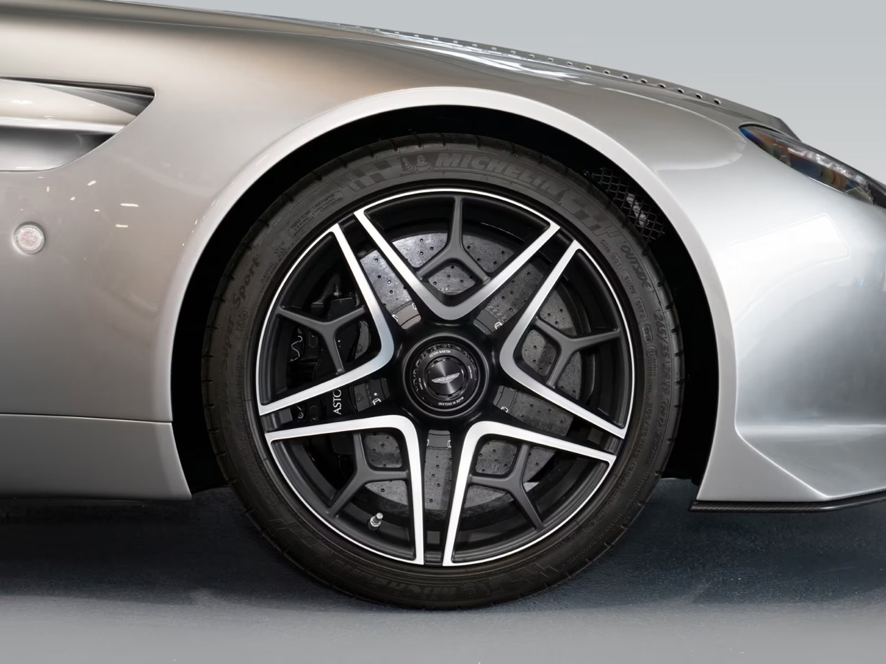 Aston Martin V12 Vantage V600 For Sale