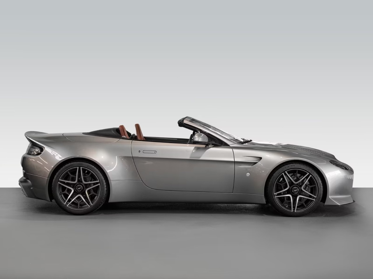 Aston Martin V12 Vantage V600