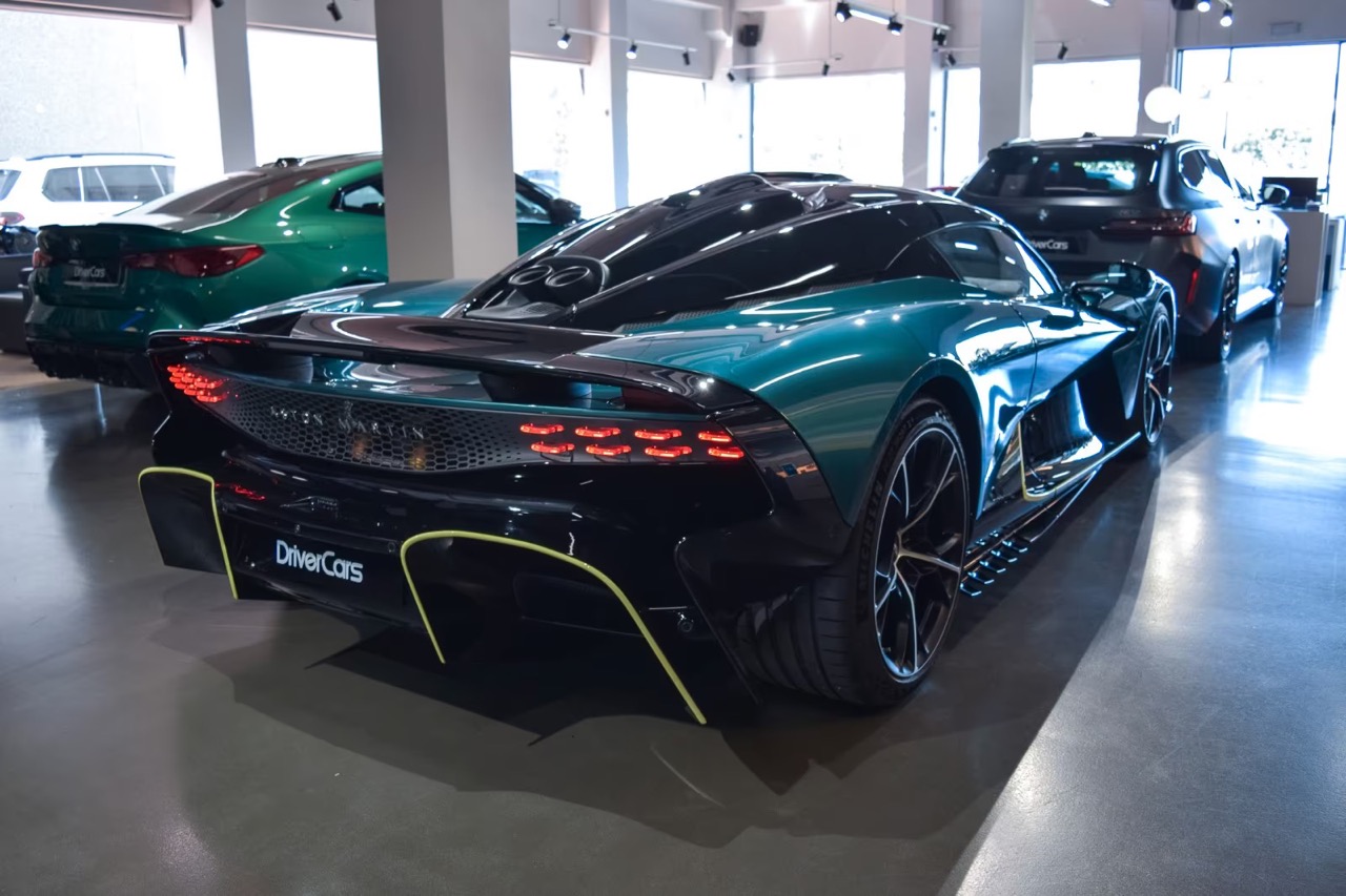 Aston Martin Valhalla