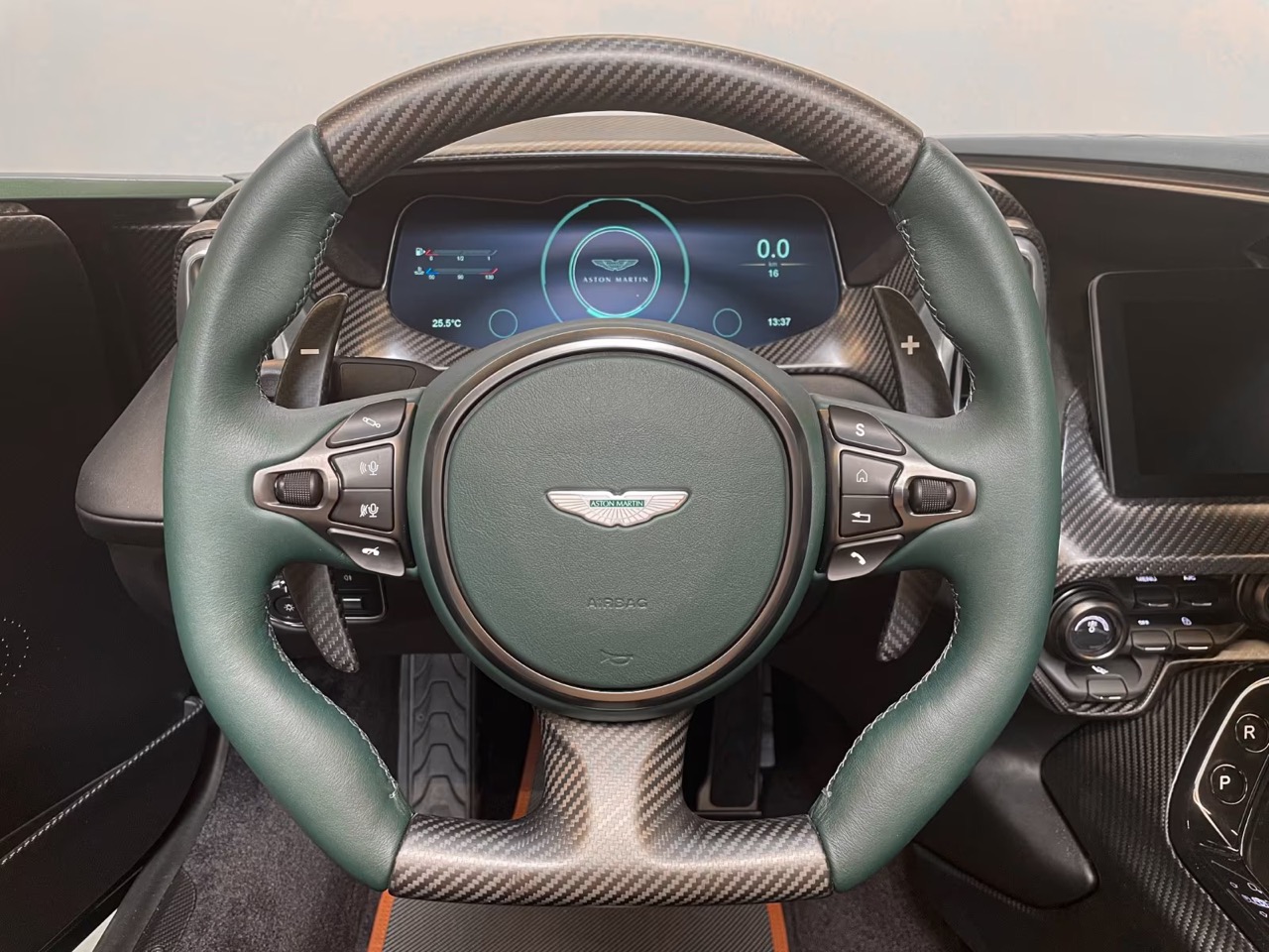 Aston Martin V12 Speedster