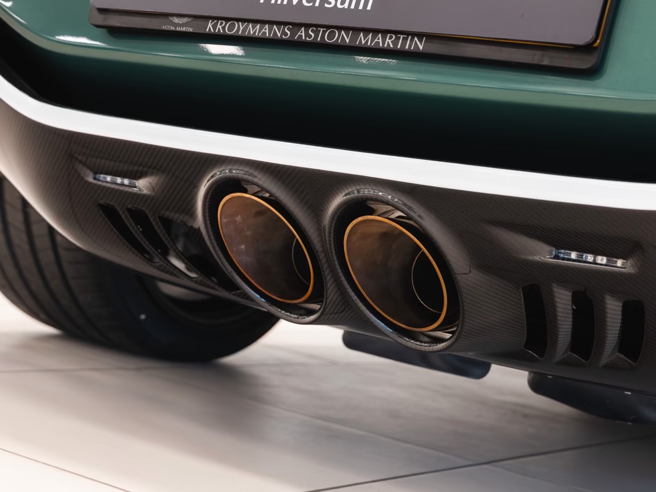 Aston Martin V12 Speedster