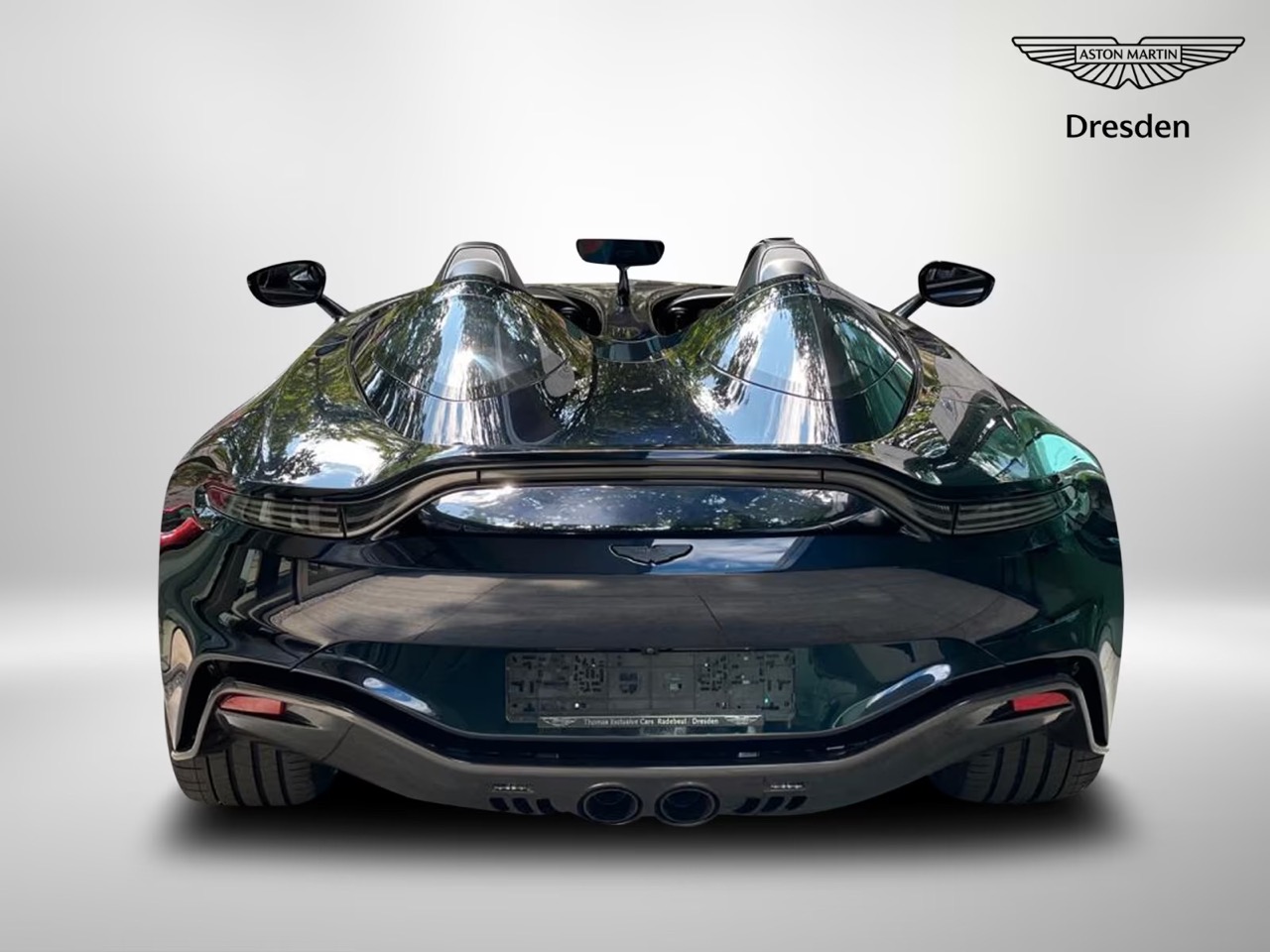 Aston Martin V12 Speedster