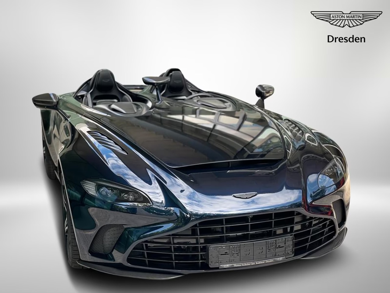 Aston Martin V12 Speedster