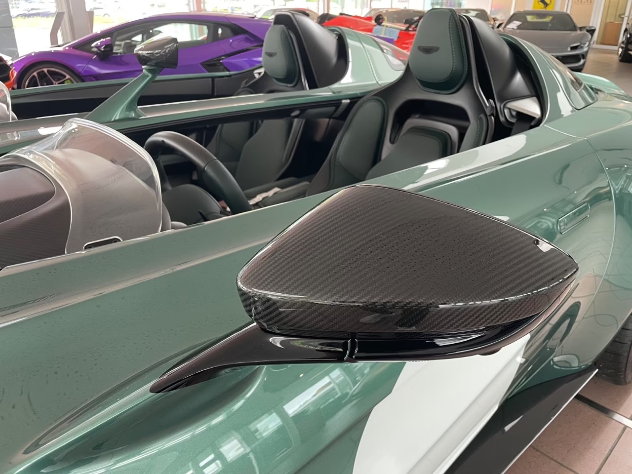 Aston Martin V12 Speedster
