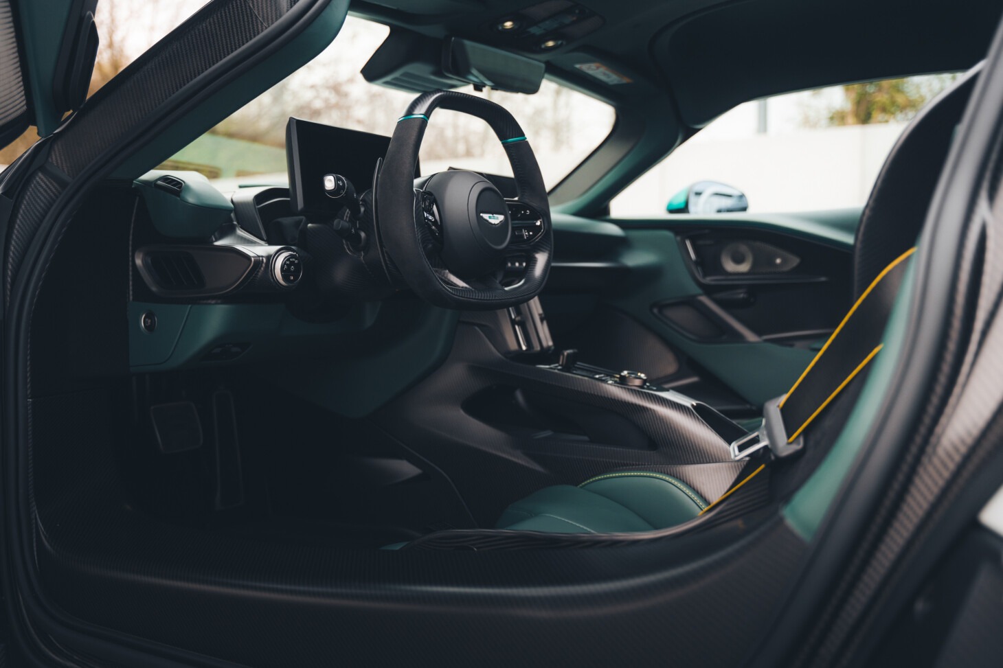 Aston Martin Valhalla