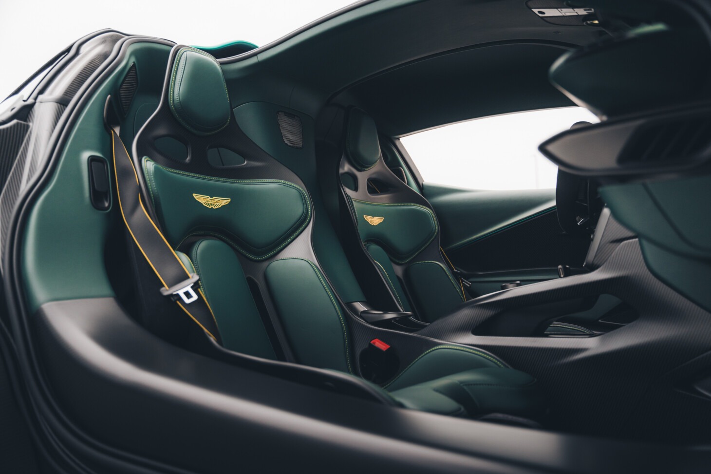 Aston Martin Valhalla