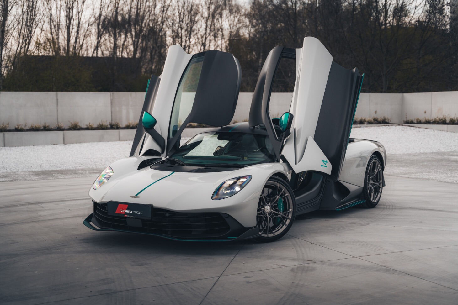 Aston Martin Valhalla