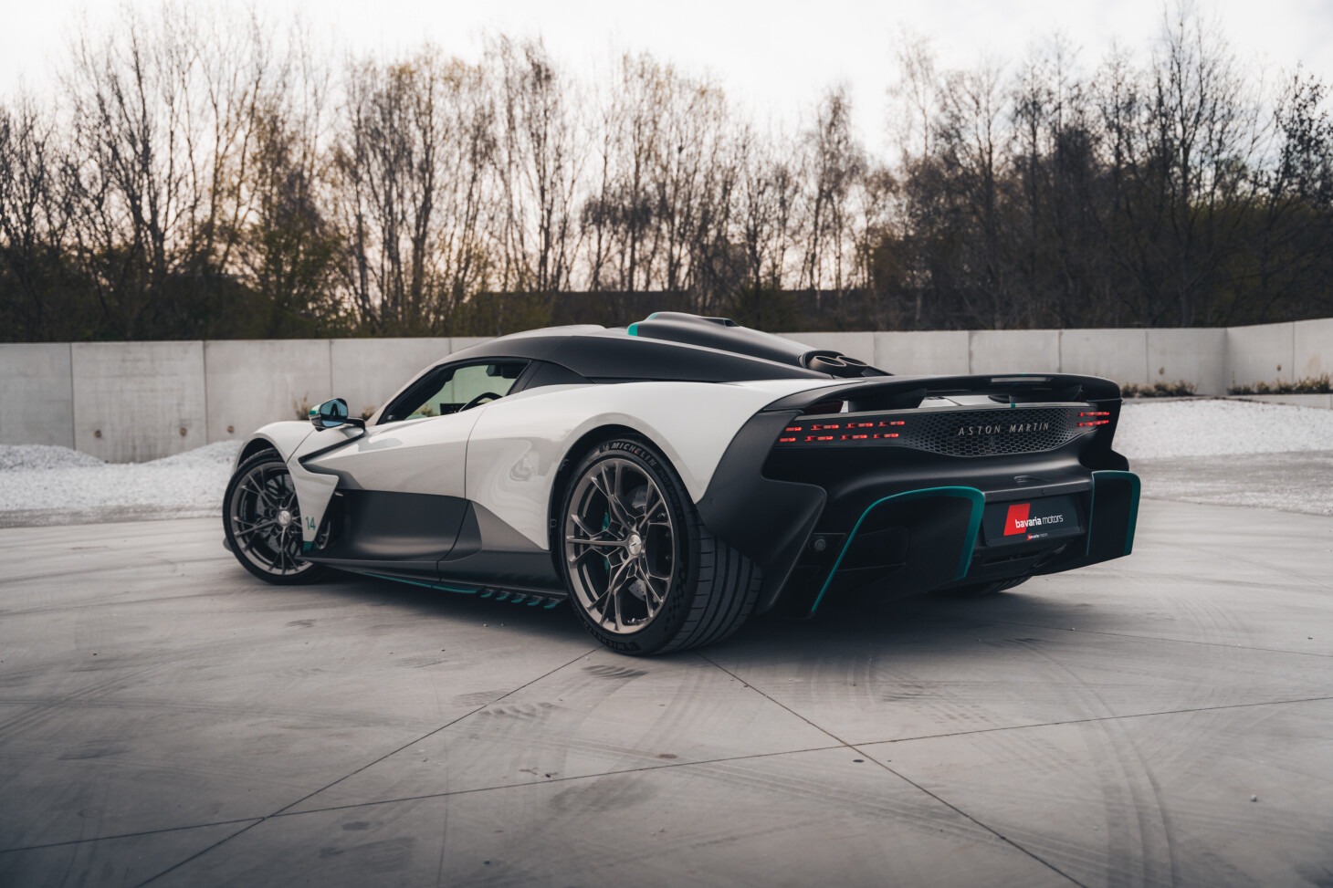 Aston Martin Valhalla