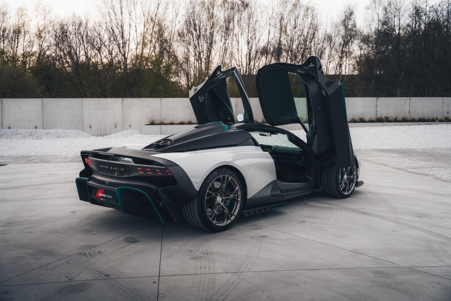 Aston Martin Valhalla