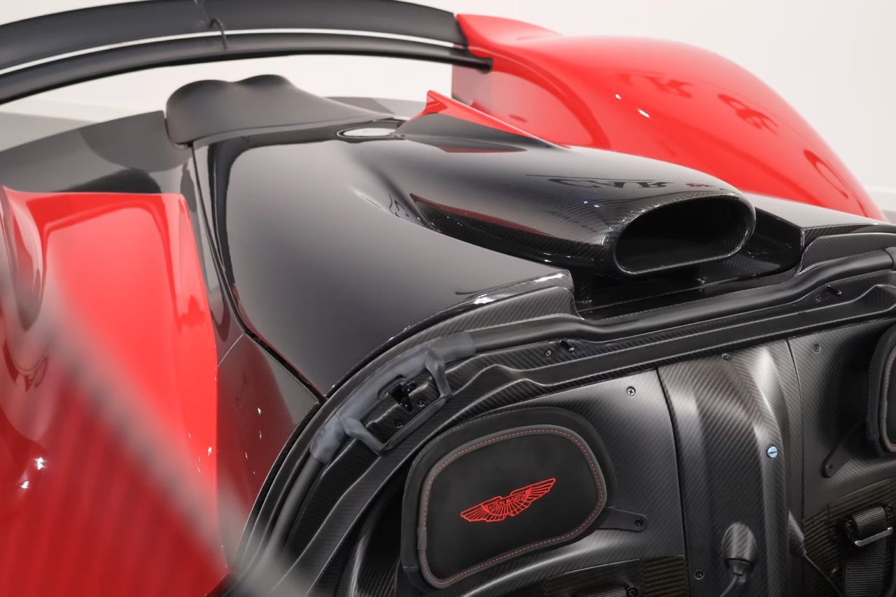 Aston Martin Valkyrie Spider