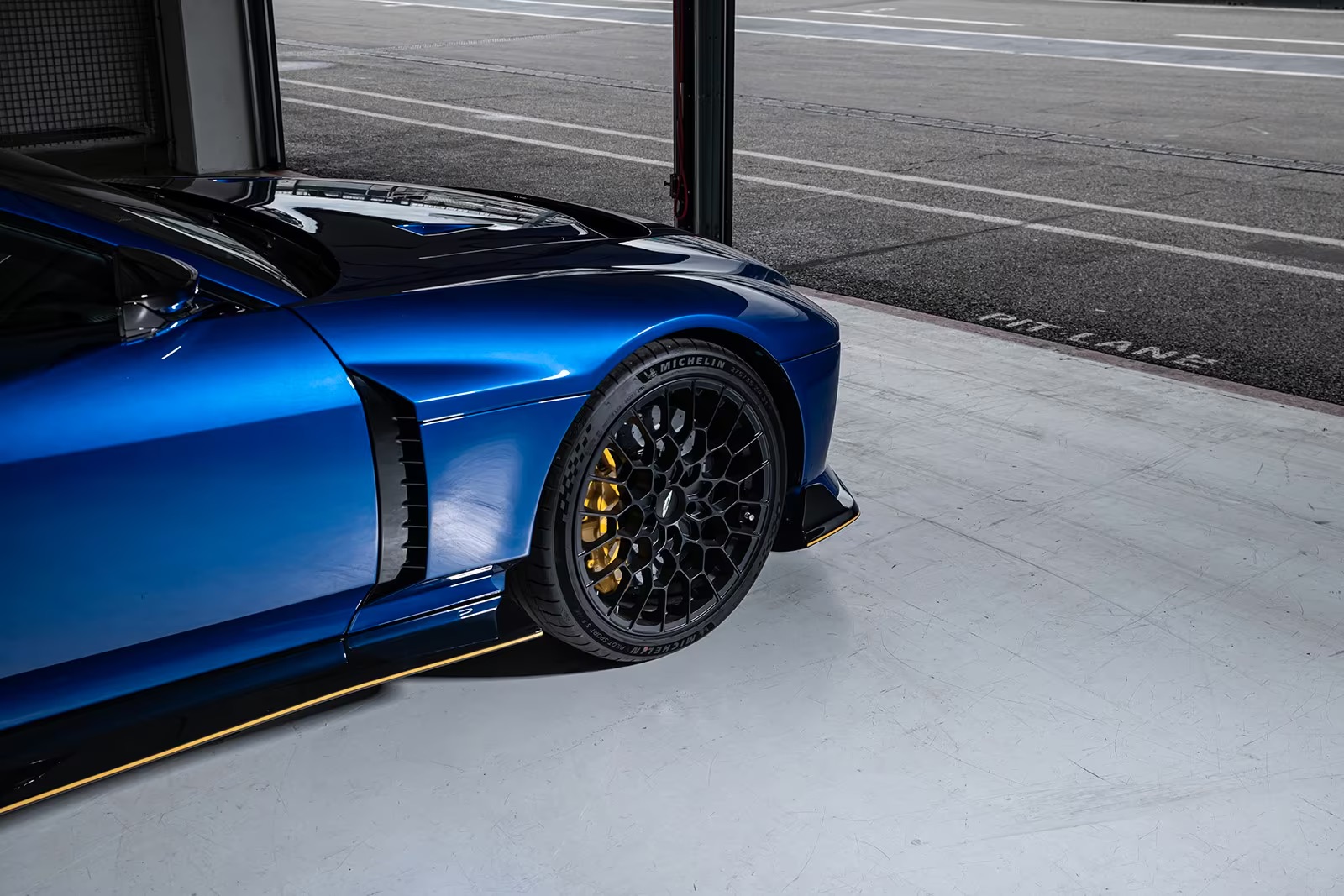 Aston Martin Valour