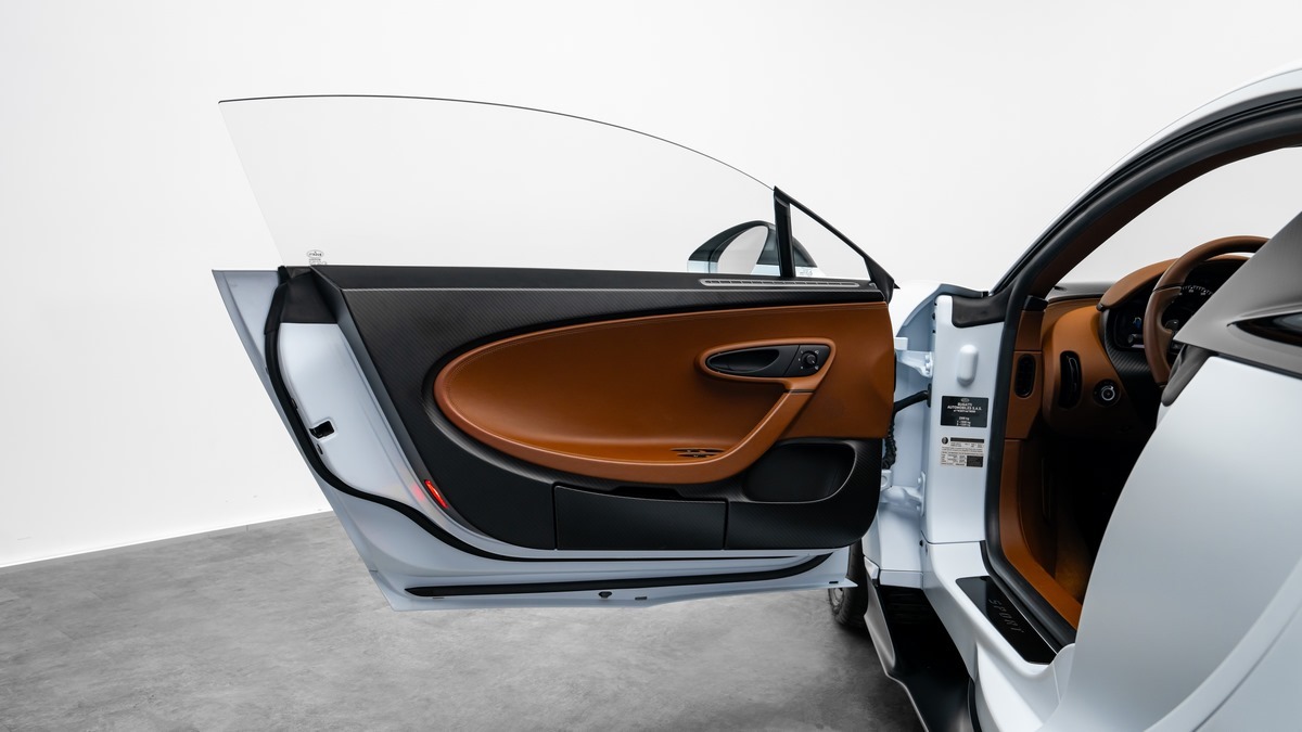 Bugatti Chiron Sport For Sale — HYPERLUXE