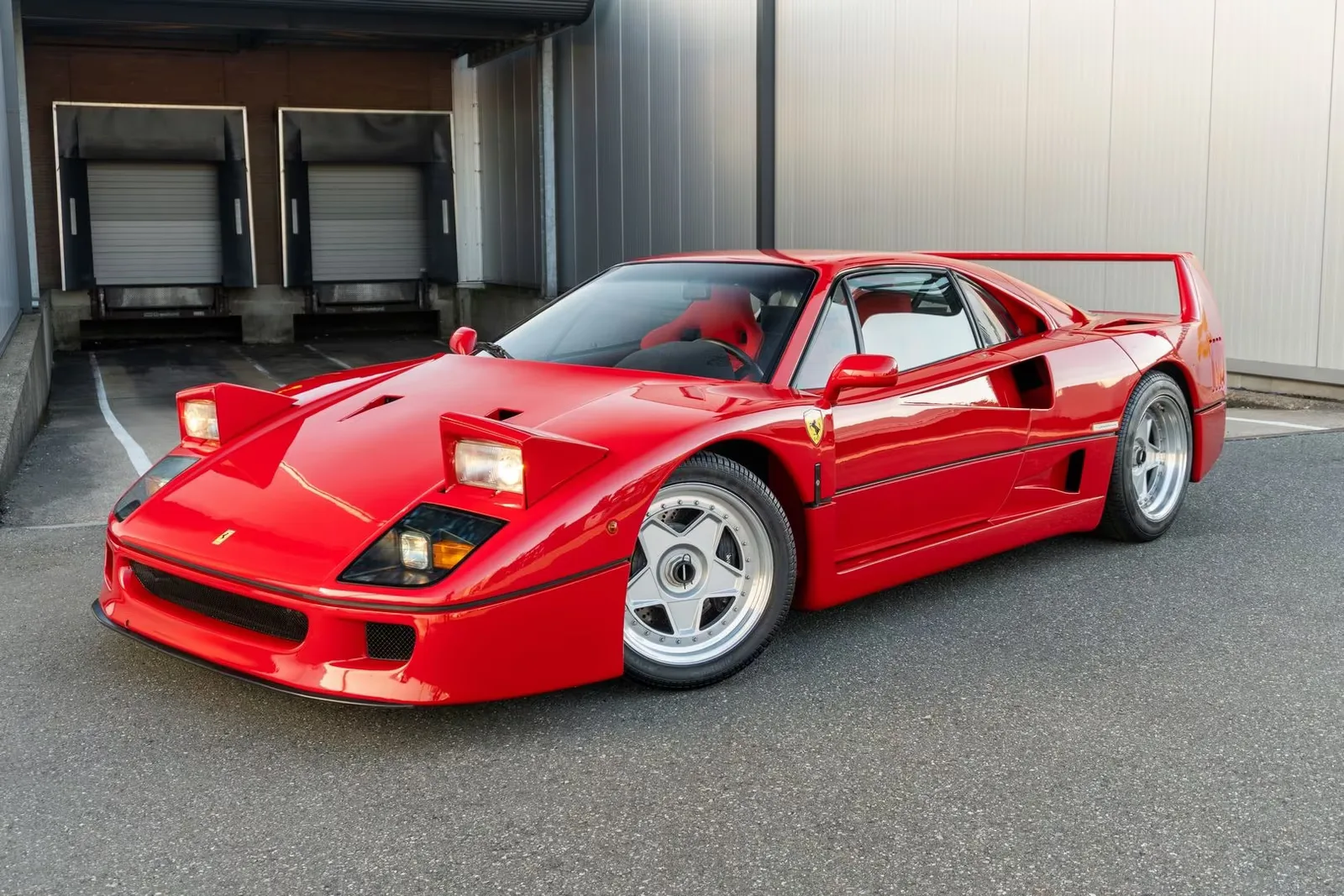 Ferrari F40 for sale — Rosso Corsa