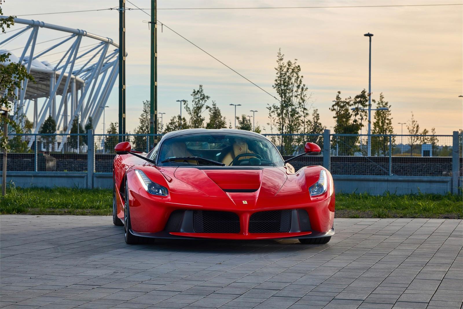 Ferrari LaFerrari for sale — Rosso Corsa