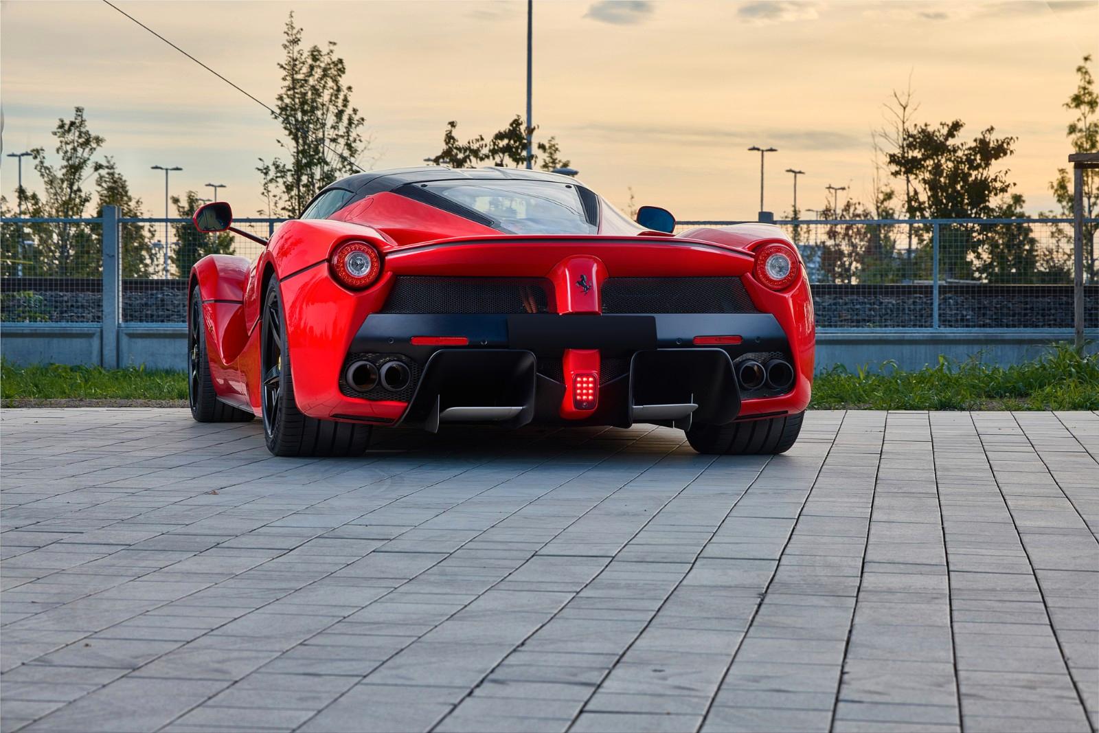 Ferrari LaFerrari ROSSO CORSA- 1 OF 499
