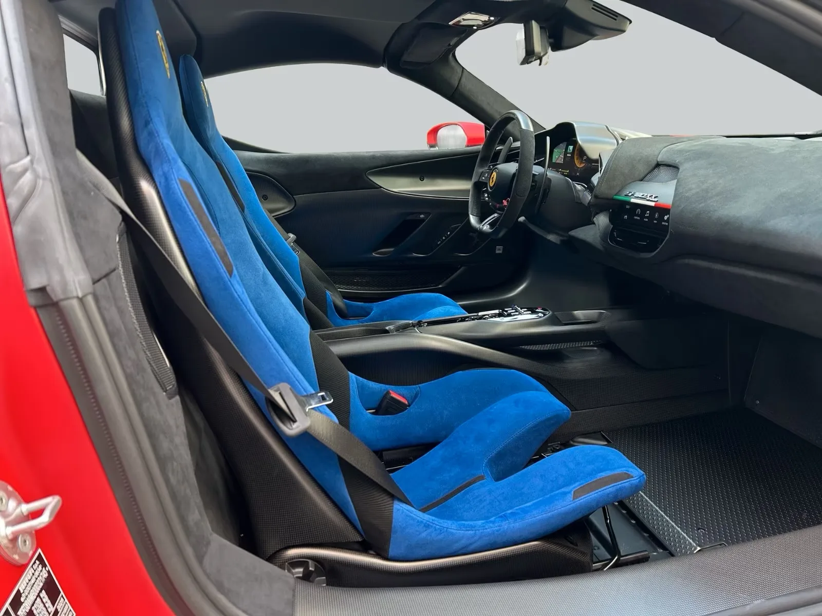 Ferrari SF90 XX Spider 2