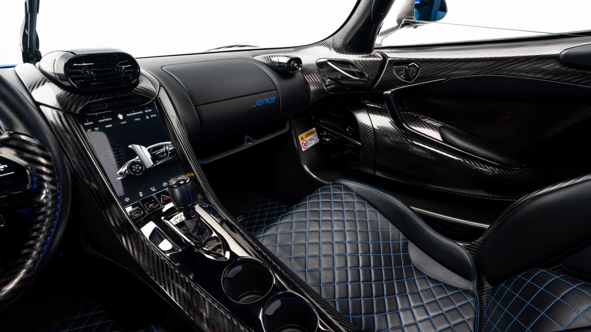Koenigsegg Jesko Attack