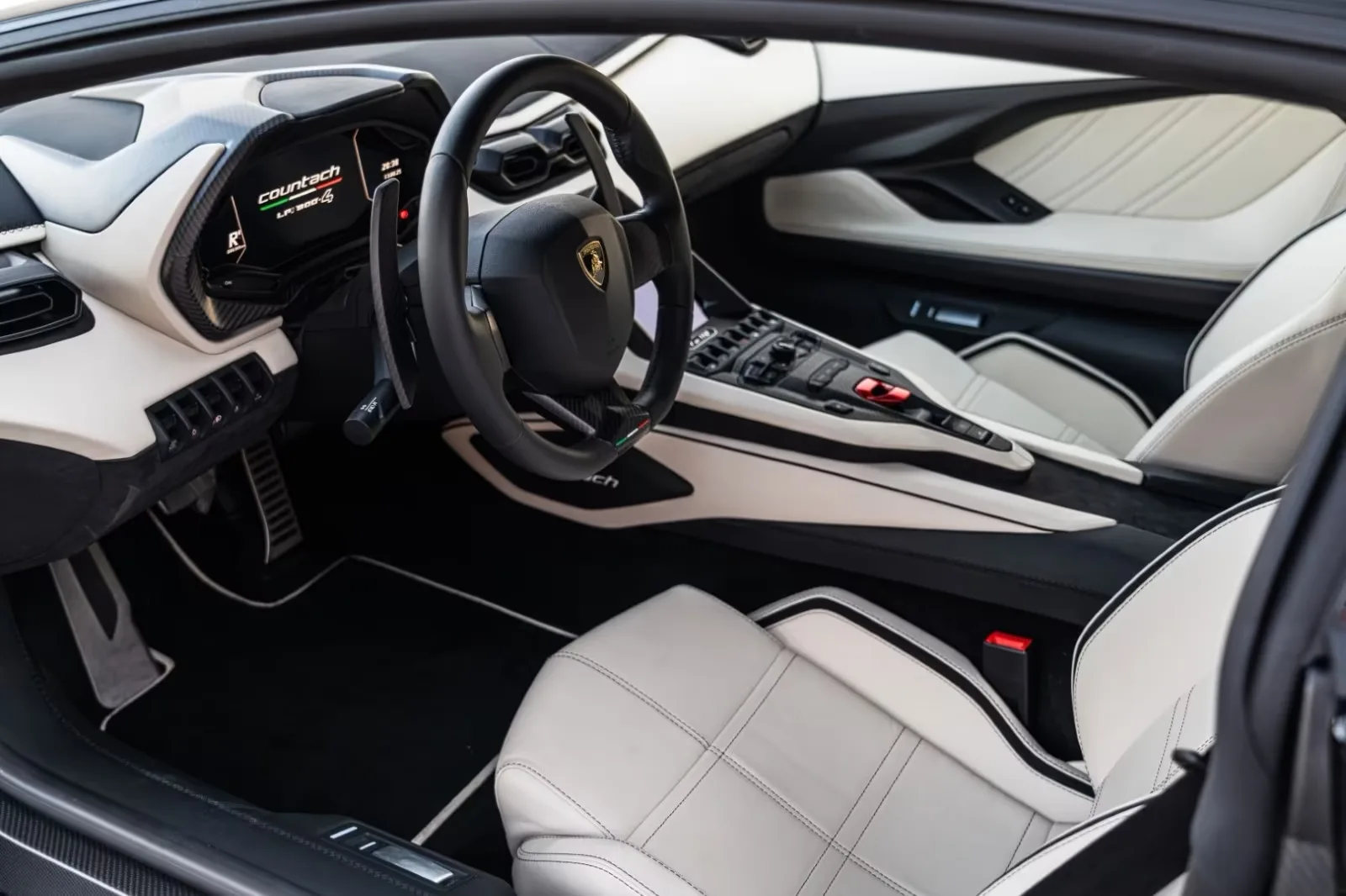 Lamborghini Countach LPI 800-4