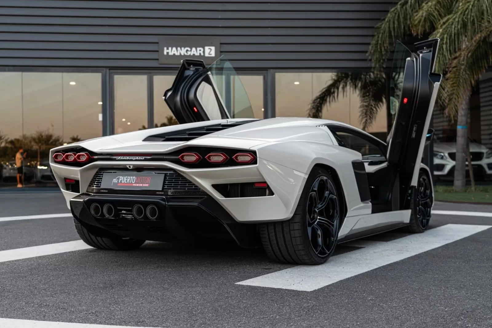 Lamborghini Countach LPI 800-4