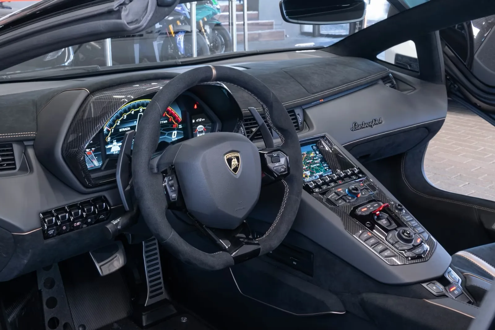 Lamborghini Aventador SVJ Roadster