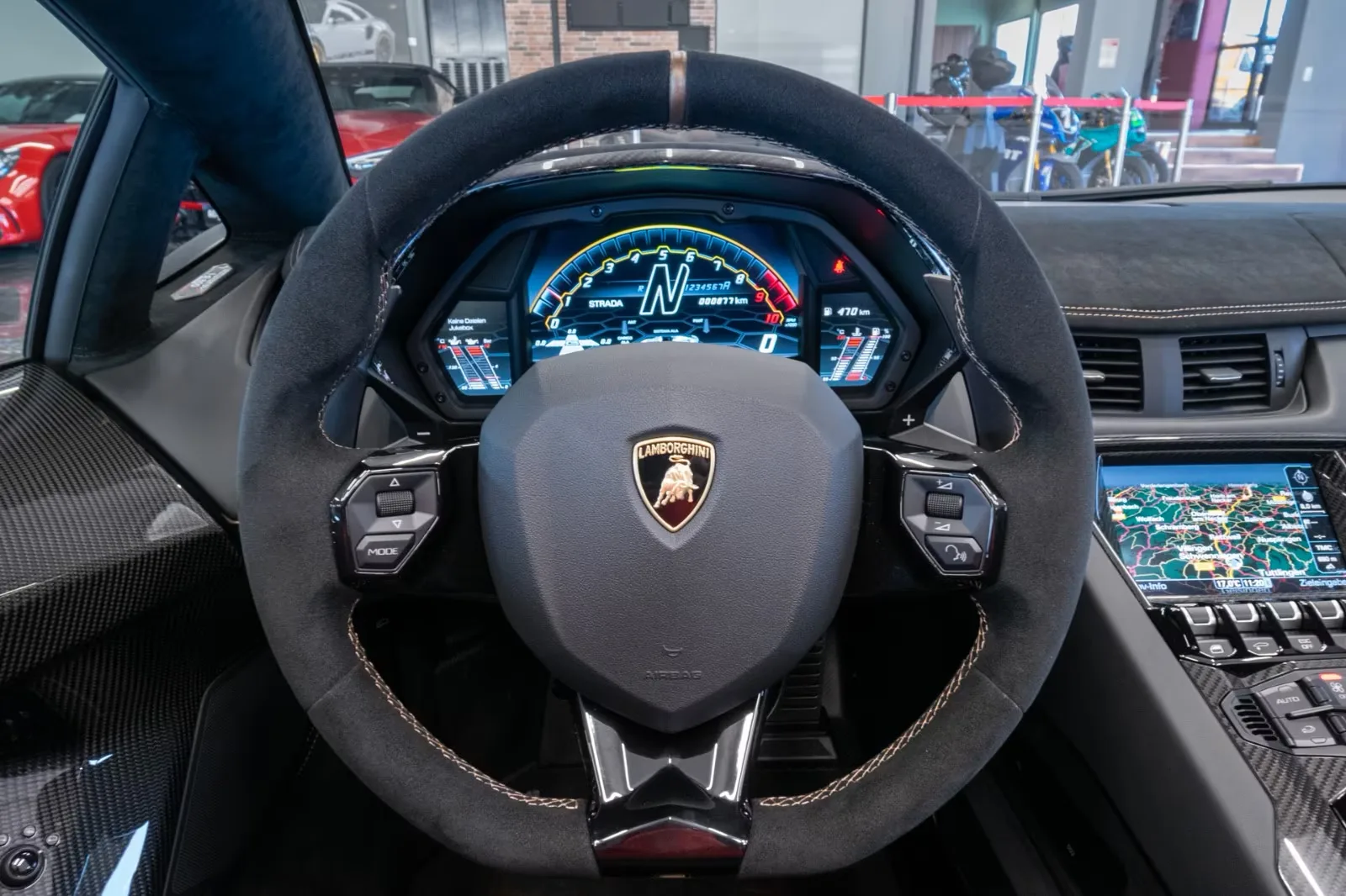 Lamborghini Aventador SVJ Roadster