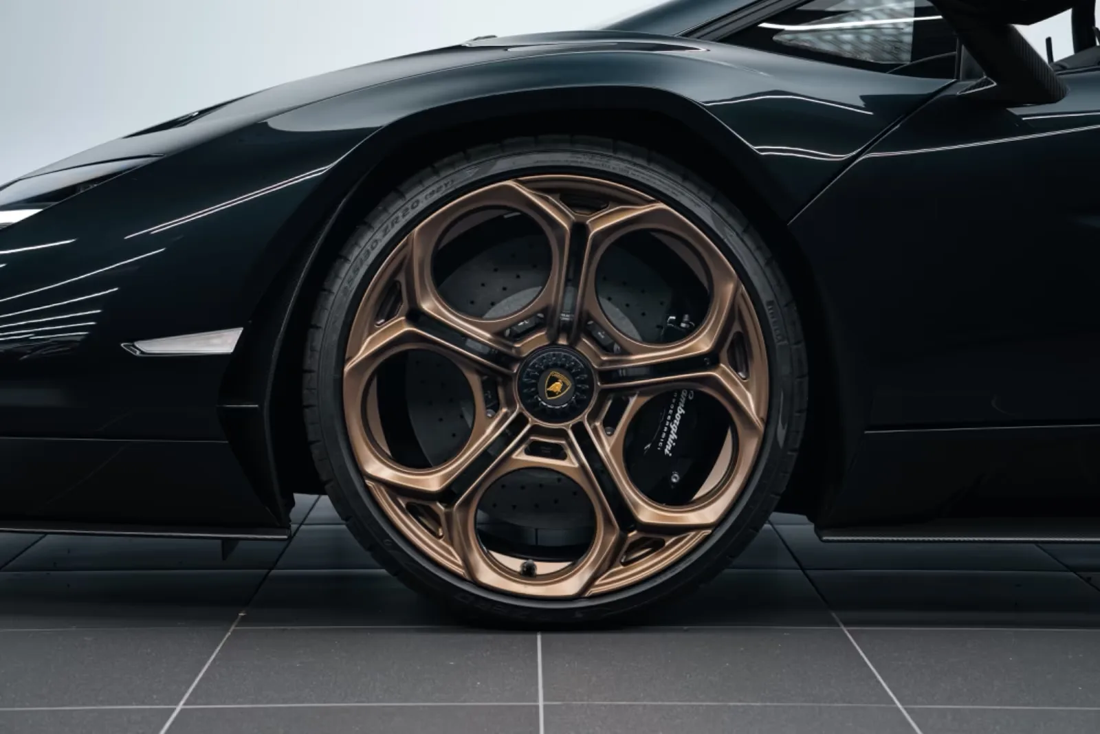 Lamborghini Countach LPI 800-4 For Sale — HYPERLUXE