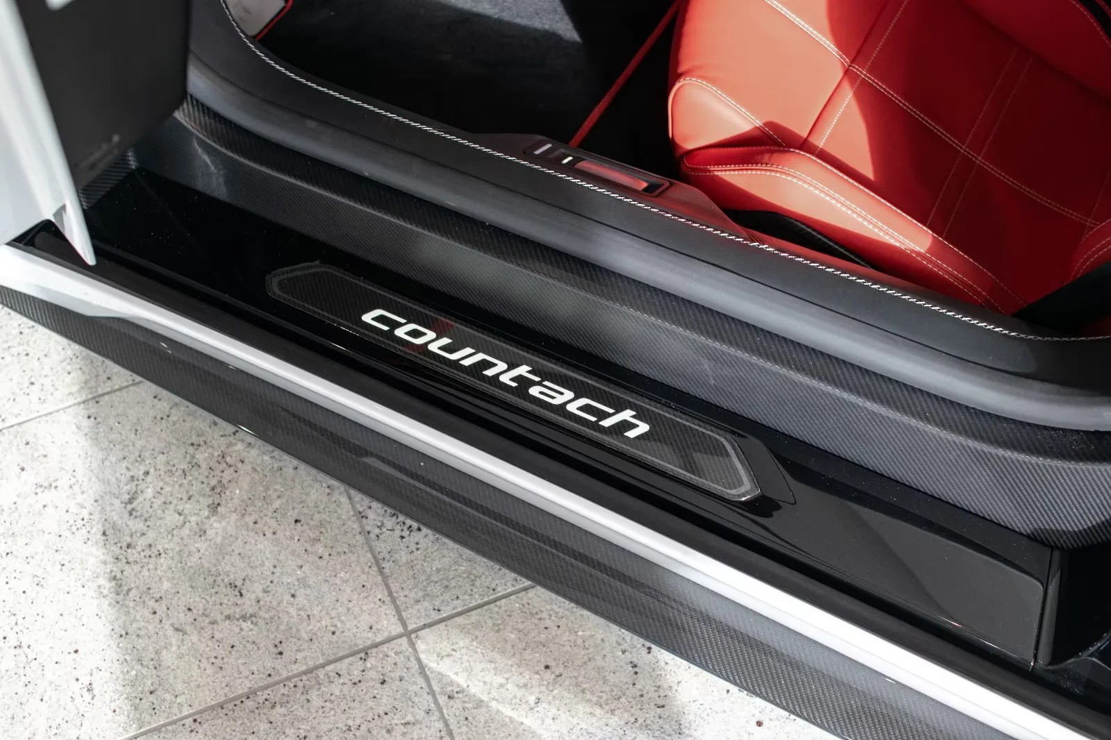 Lamborghini Countach LPI 800-4