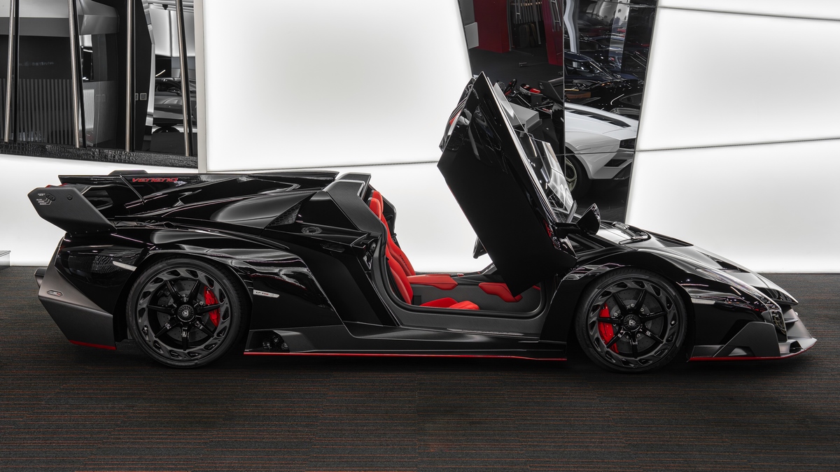 Lamborghini Veneno Roadster For Sale