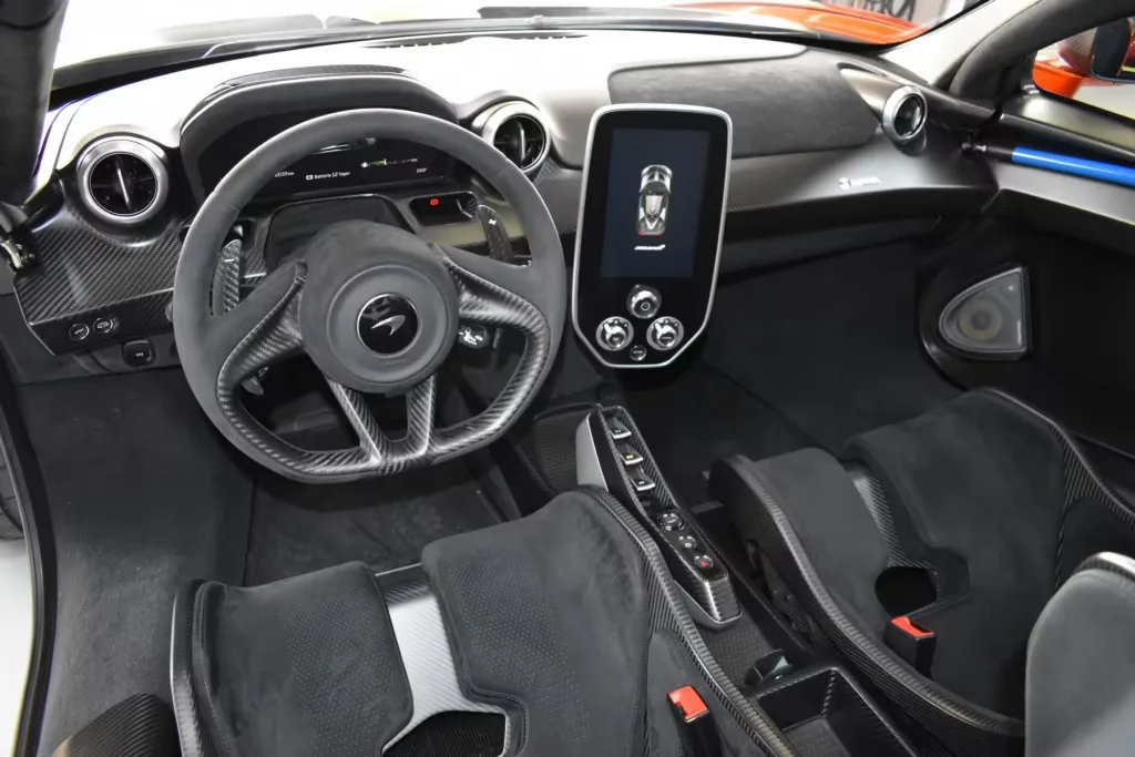 McLaren Senna