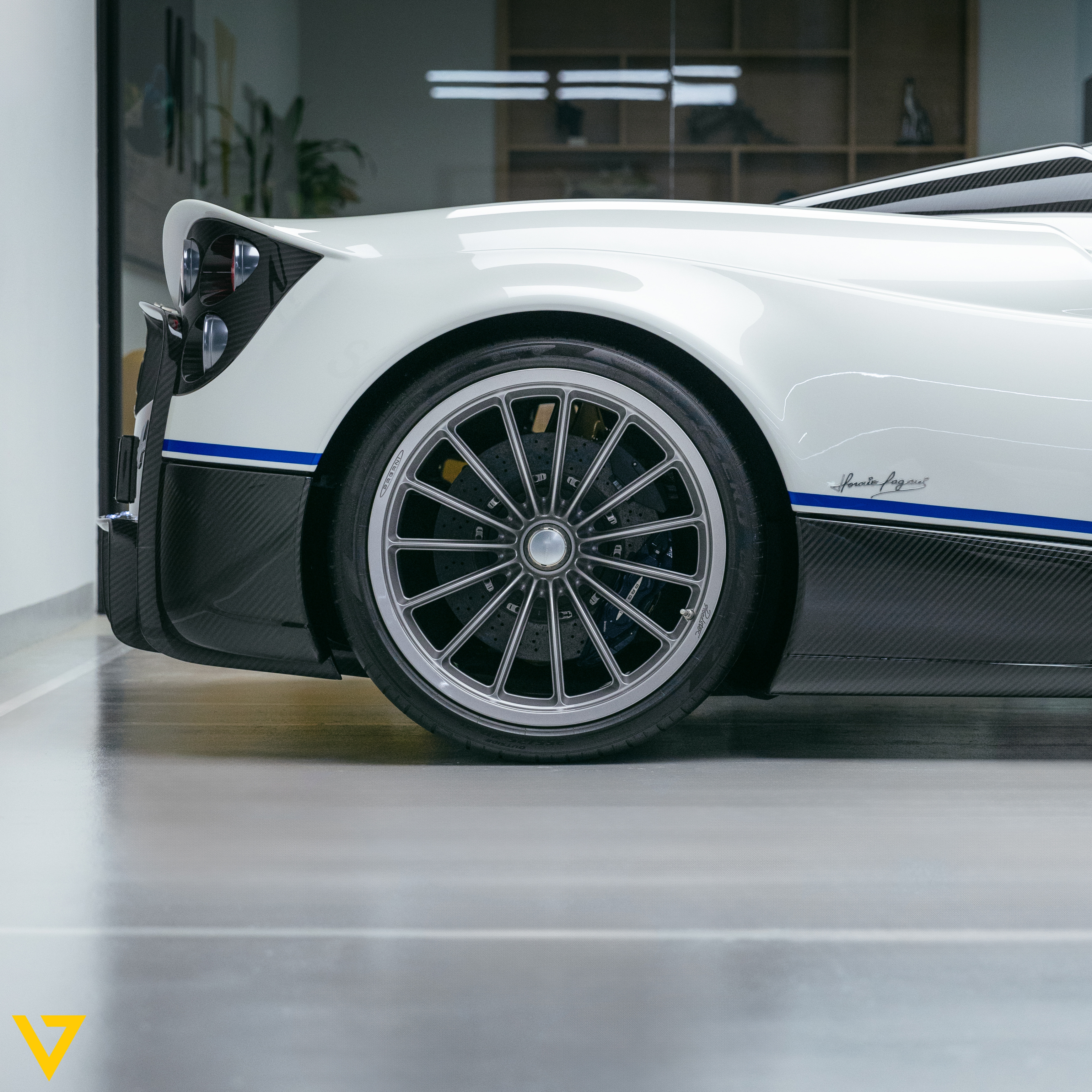 Pagani Huayra Roadster