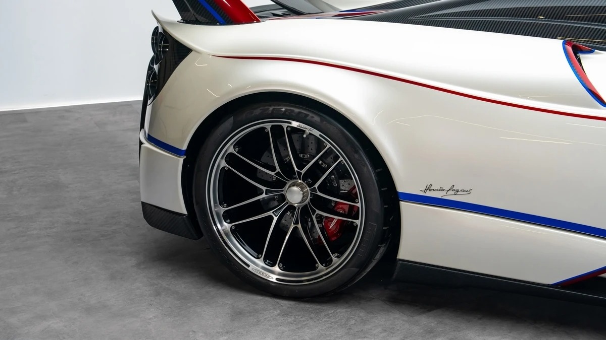 Pagani Huayra Roadster BC