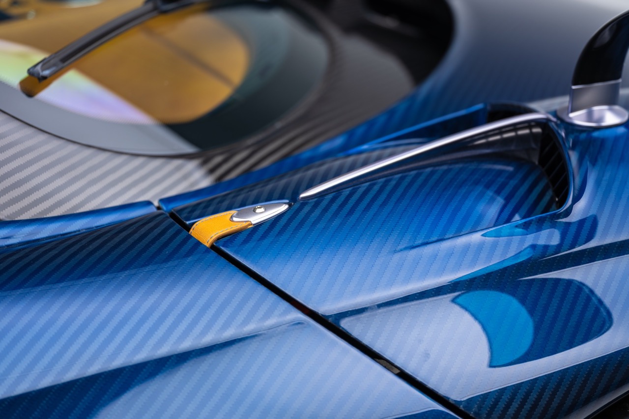 Pagani Huayra Roadster