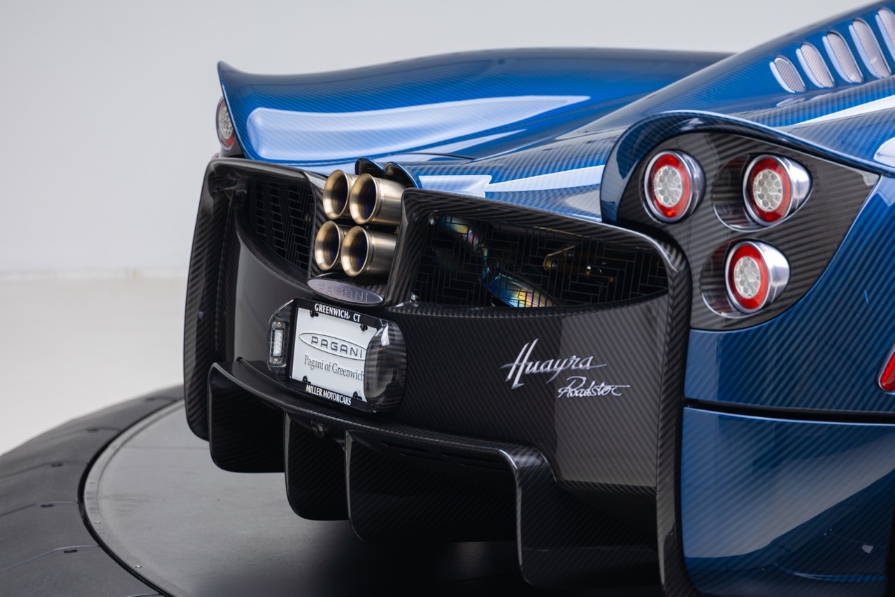 Pagani Huayra Roadster