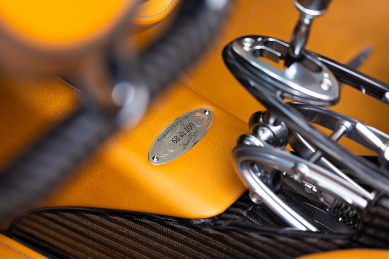 Pagani Huayra Roadster