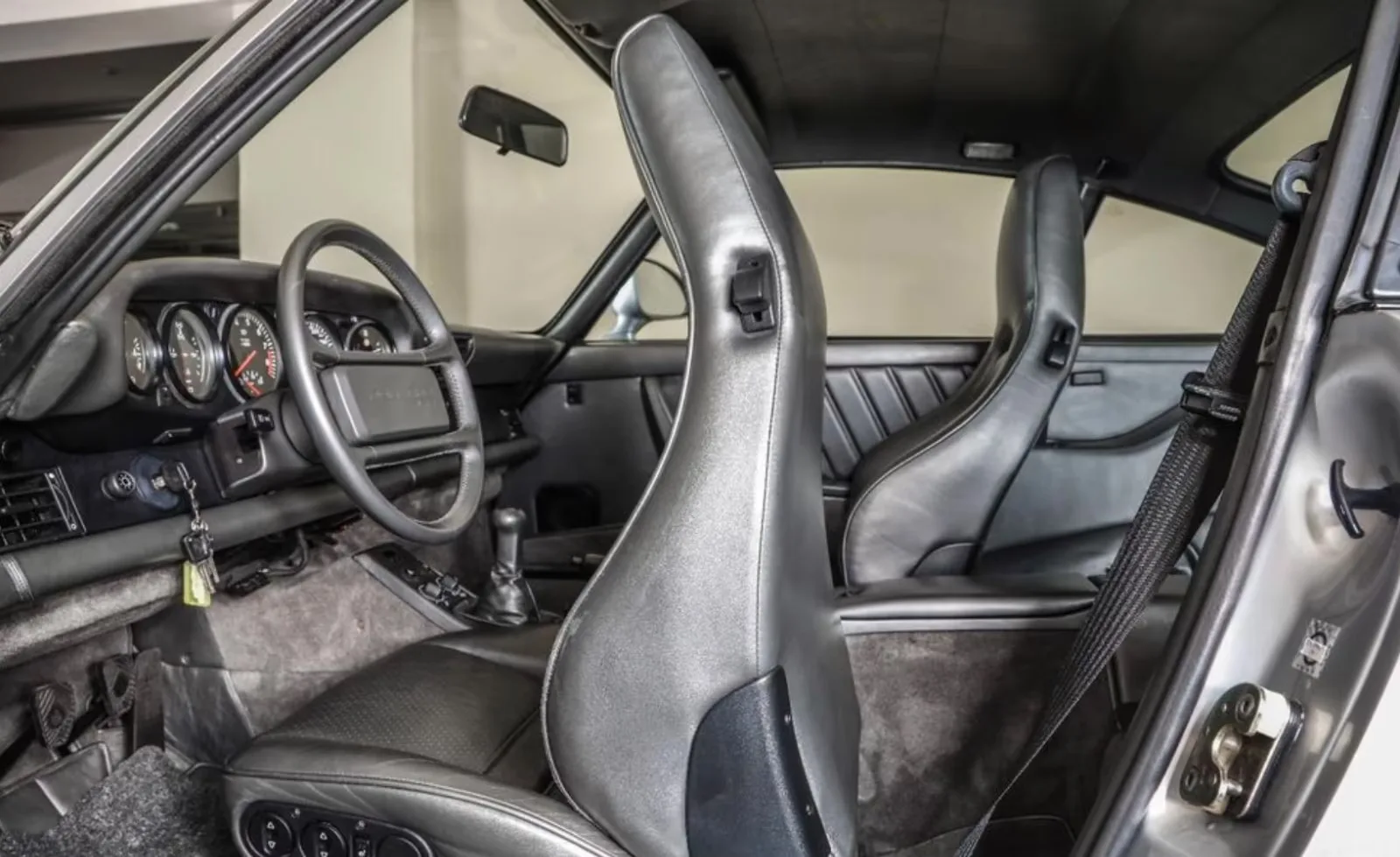 Porsche 959 For Sale - HYPERLUXE