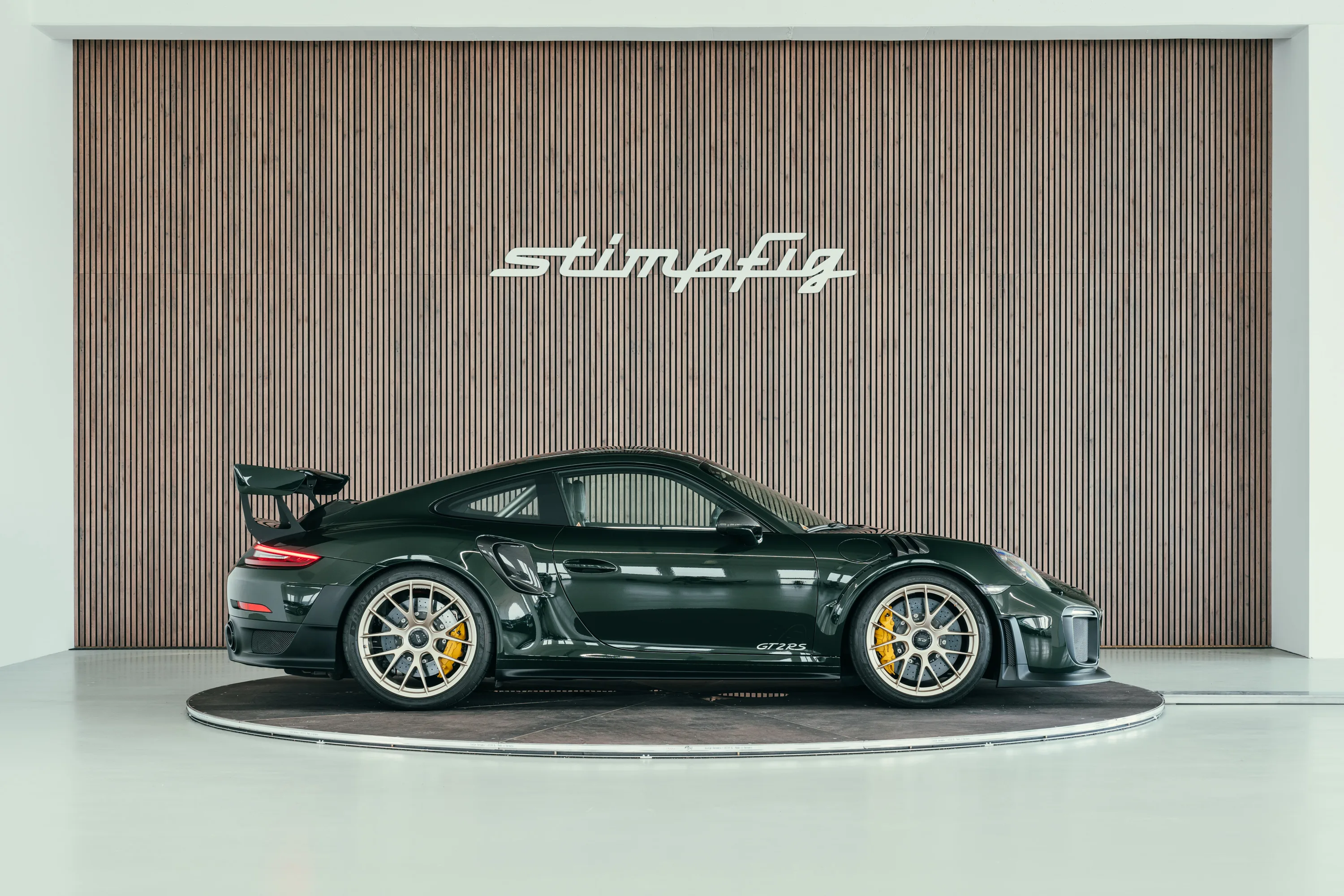 Porsche 911 GT2 RS