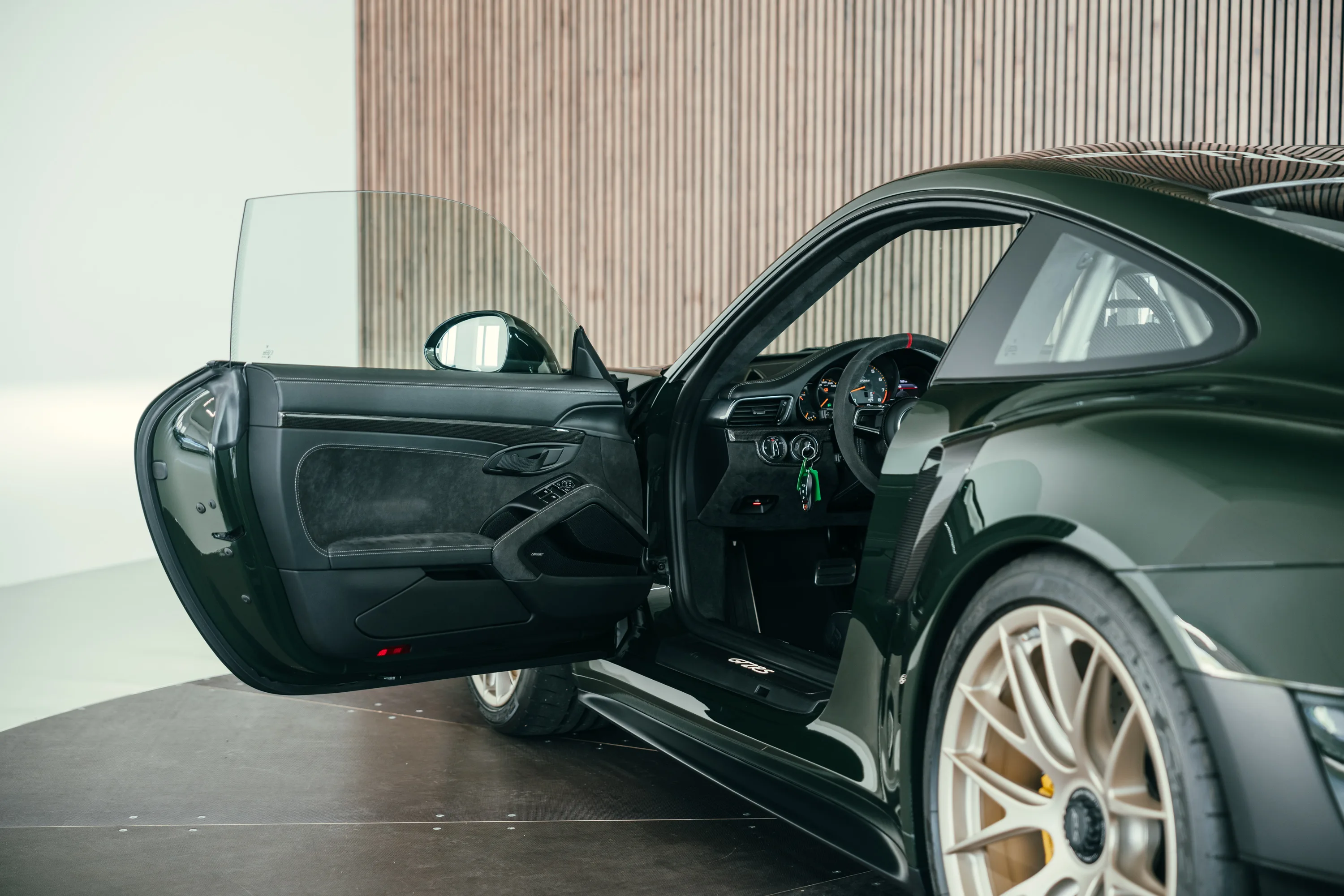 Porsche 911 GT2 RS