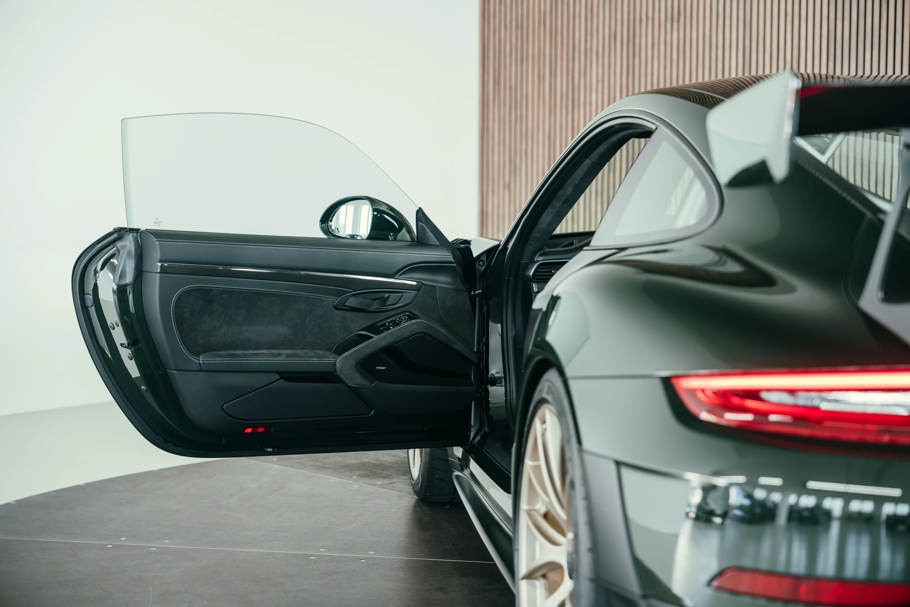 Porsche 911 GT2 RS