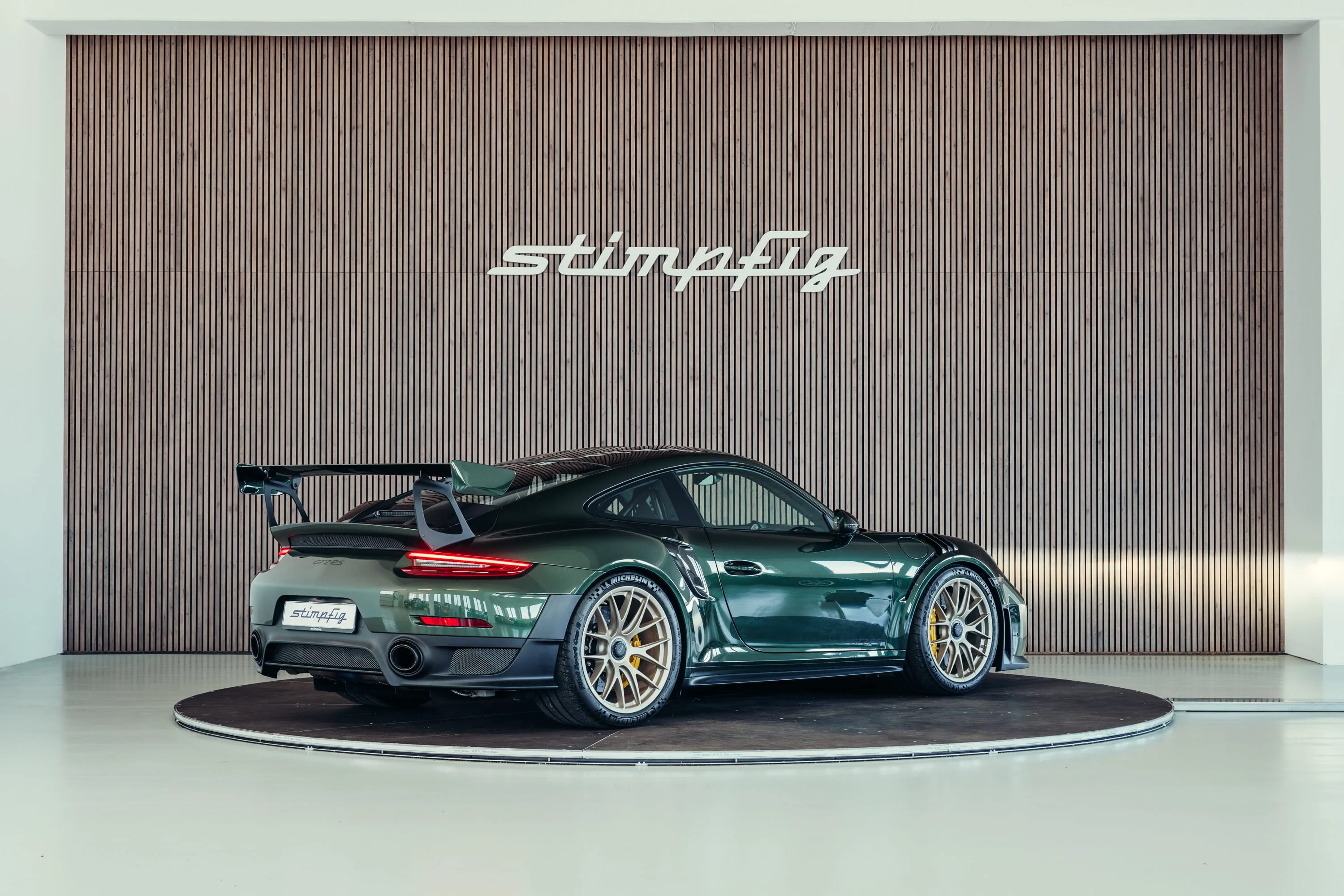 Porsche 911 GT2 RS