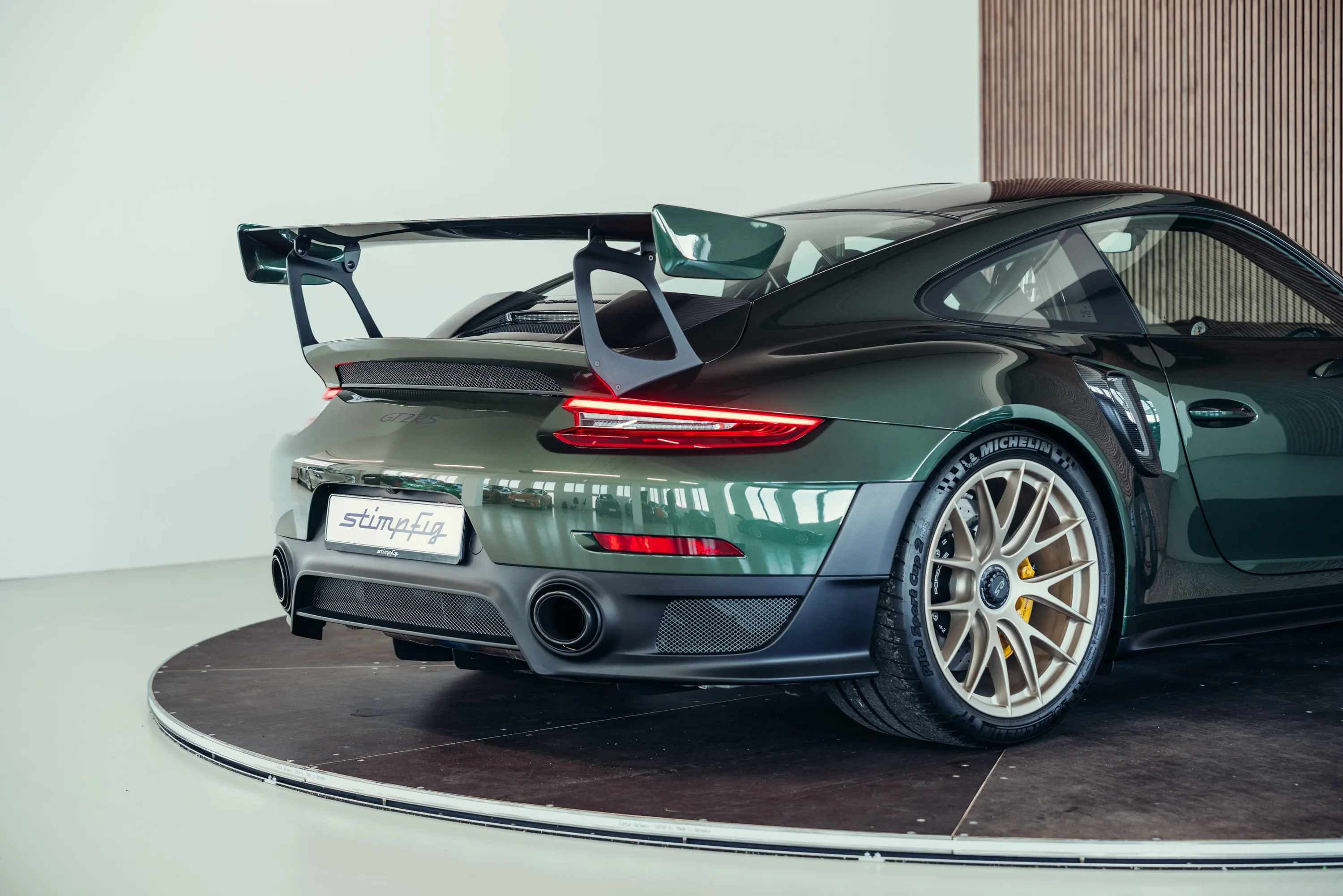 Porsche 911 GT2 RS