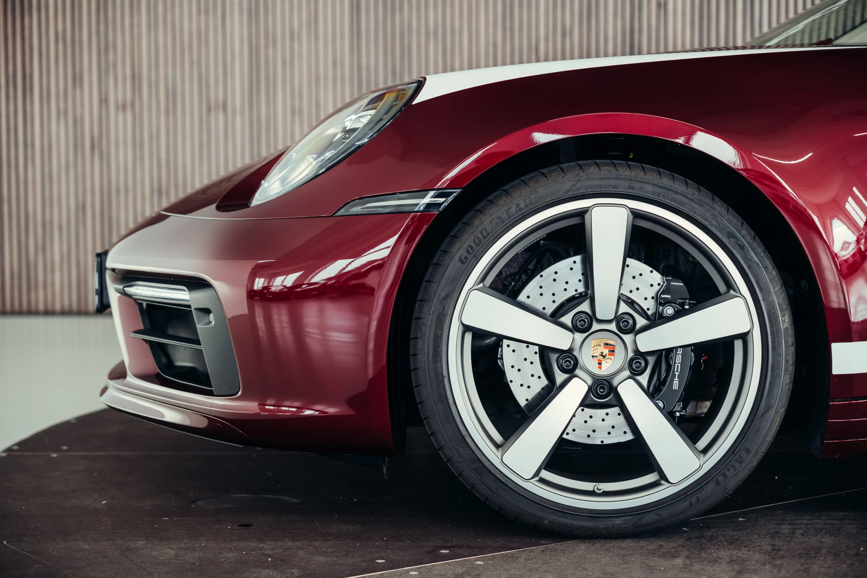 Porsche 911 Targa 4S Heritage Design