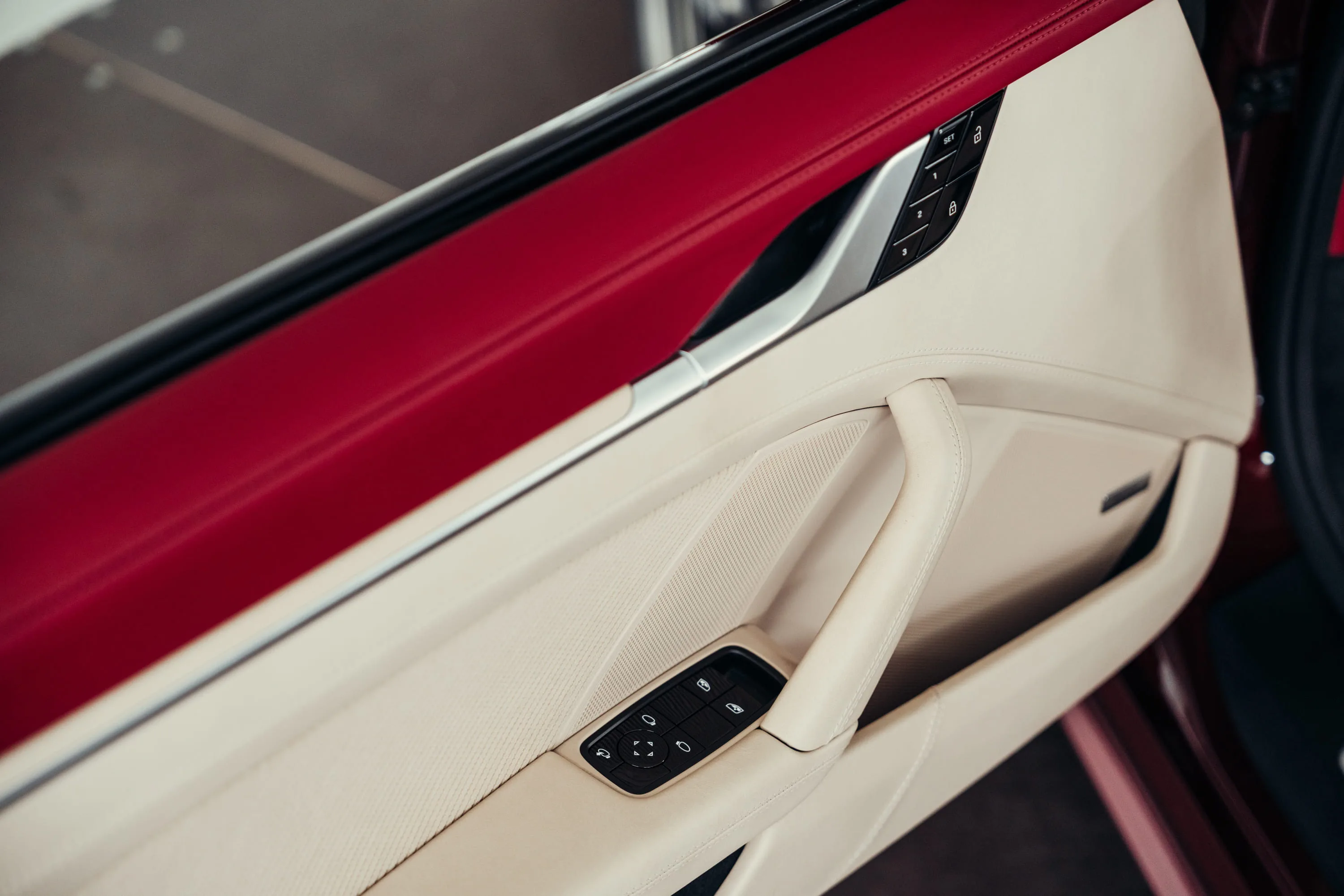Porsche 911 Targa 4S Heritage Design